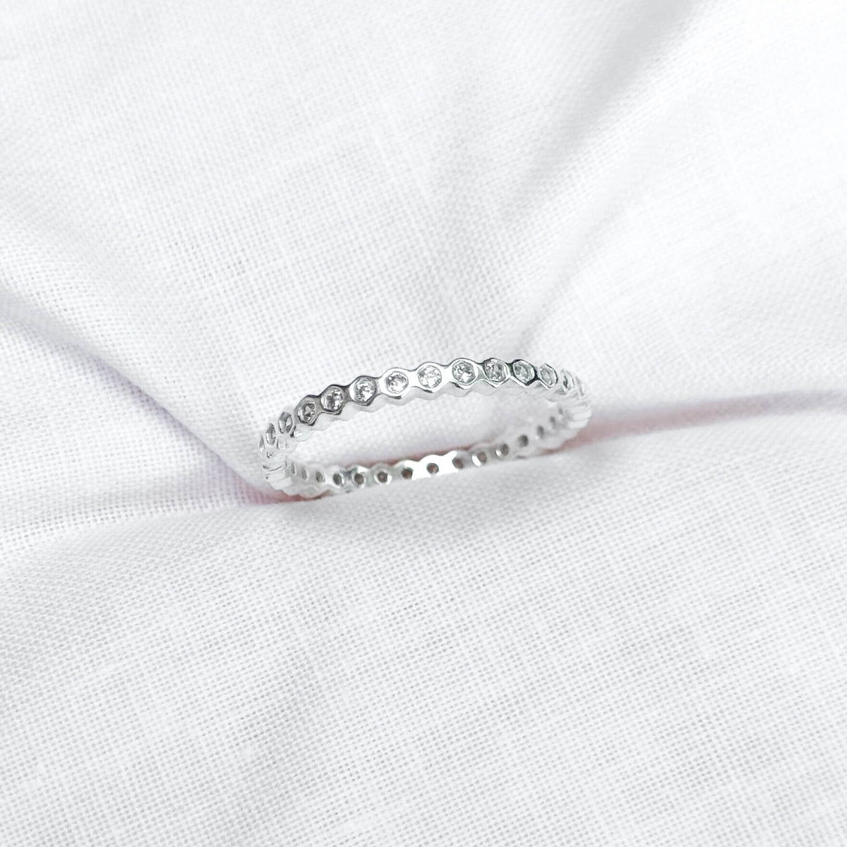 Anel Branco Cravação Inglesa 360