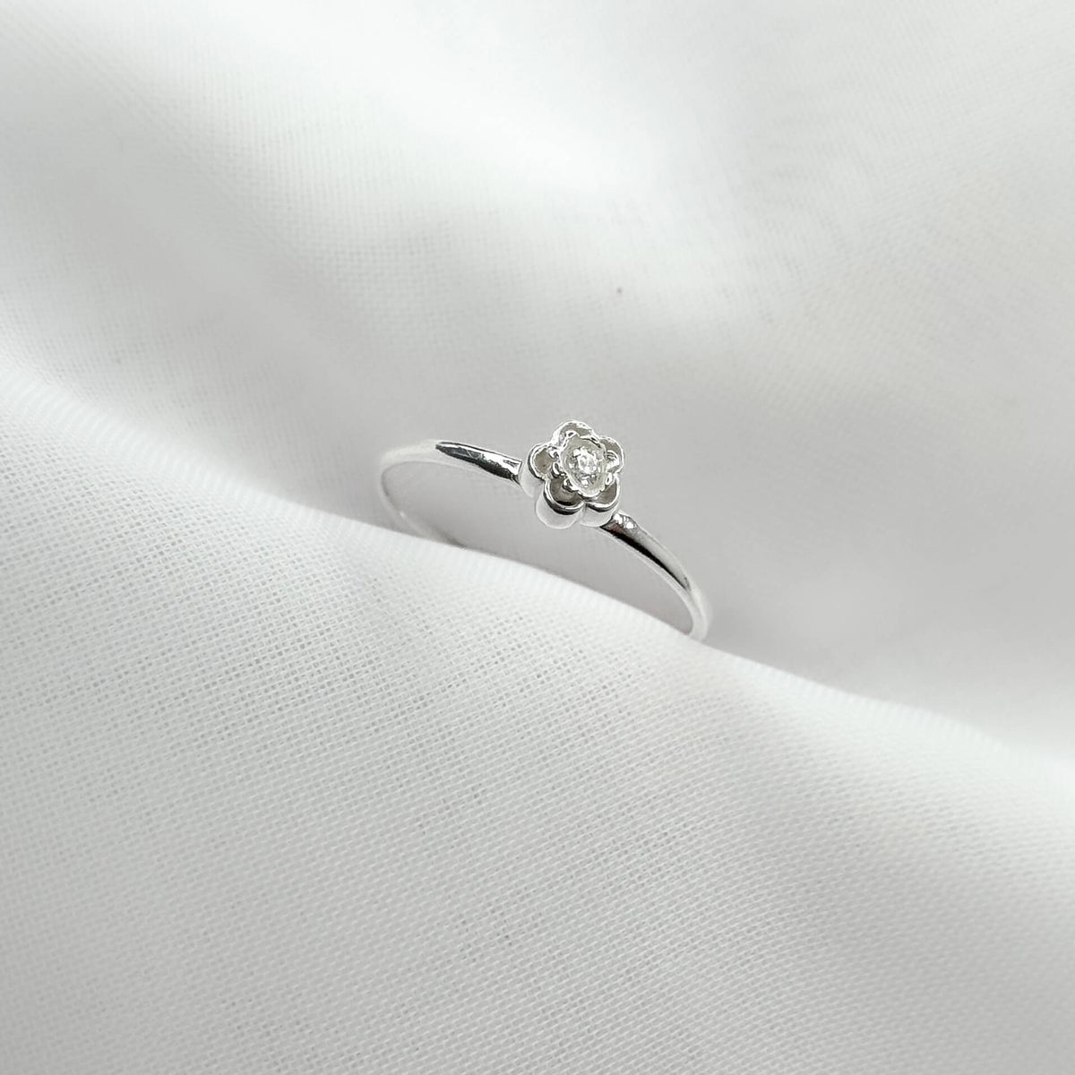 Anel Florzinha Botão Branco