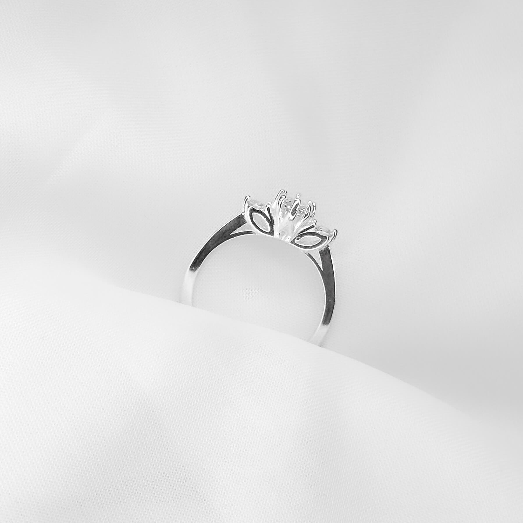 Anel Solitário Tulipa