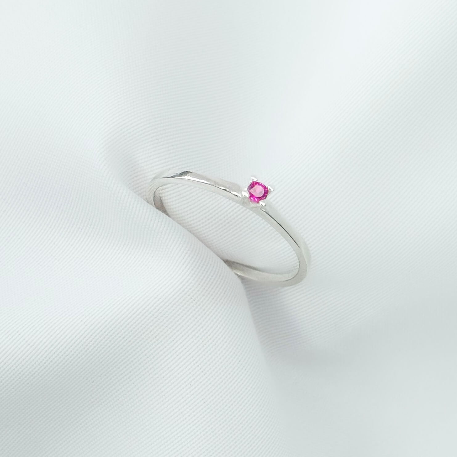 Anel Solitário Tradicional Fino Rosa