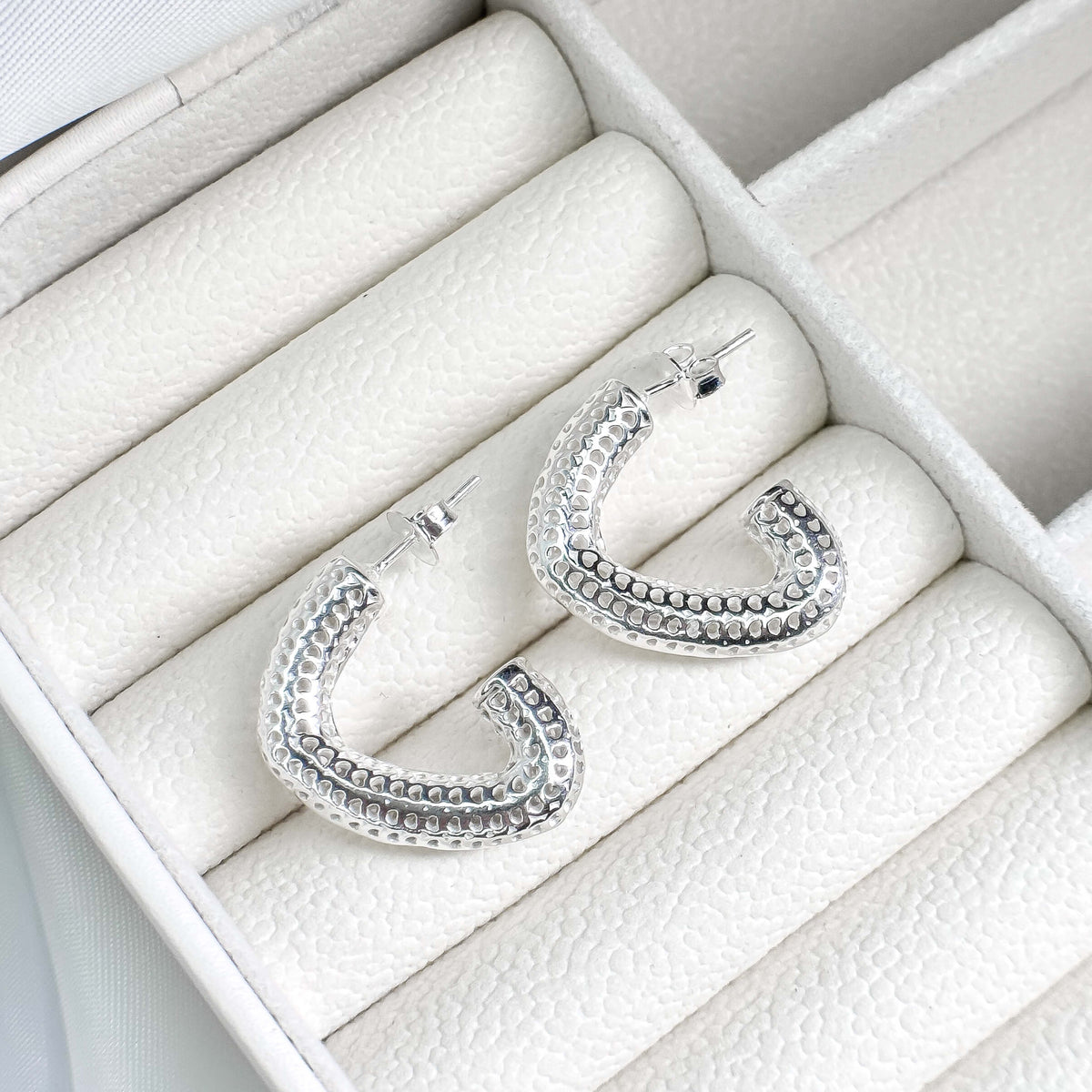 Argola Meio Coração