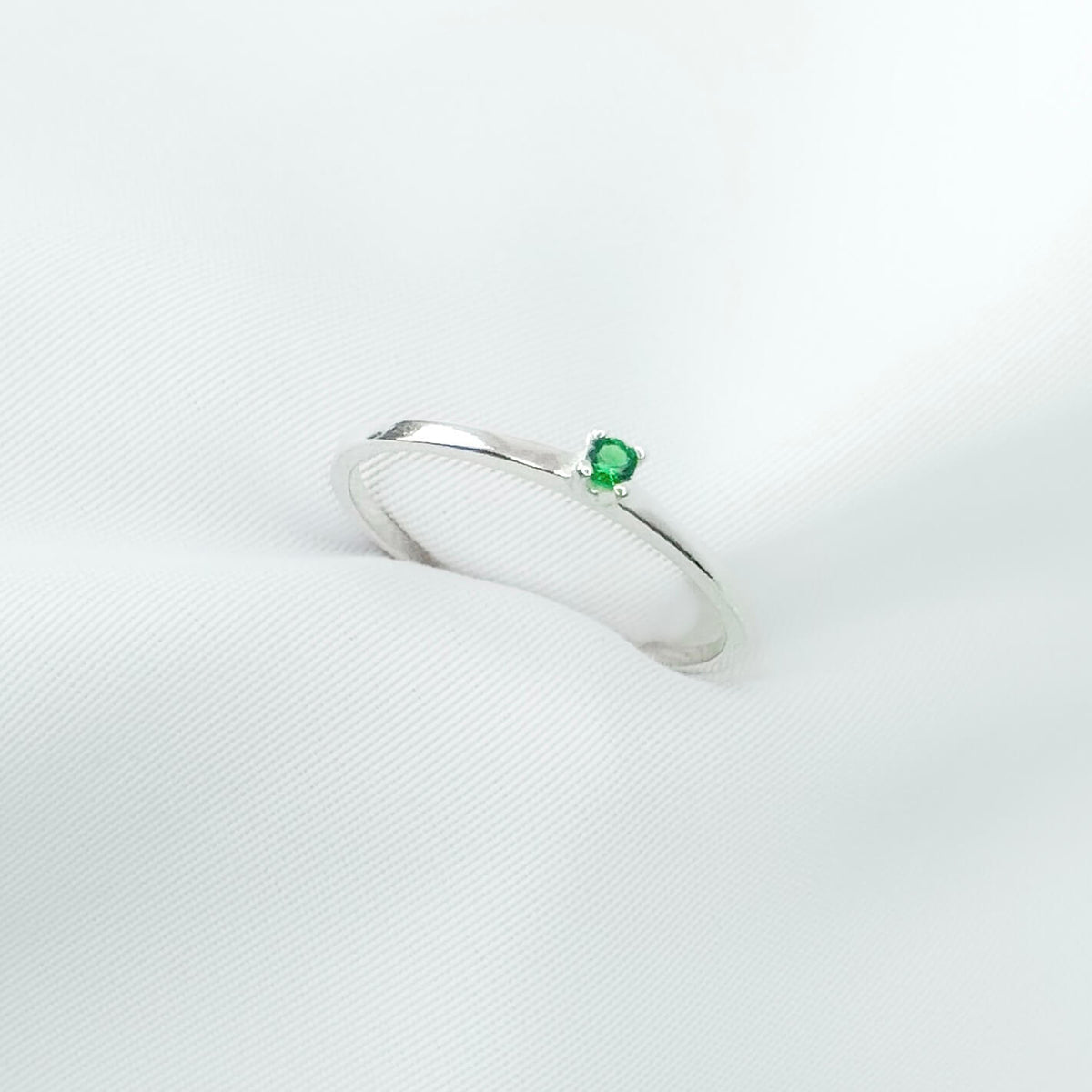 Anel Solitário Tradicional Fino Verde